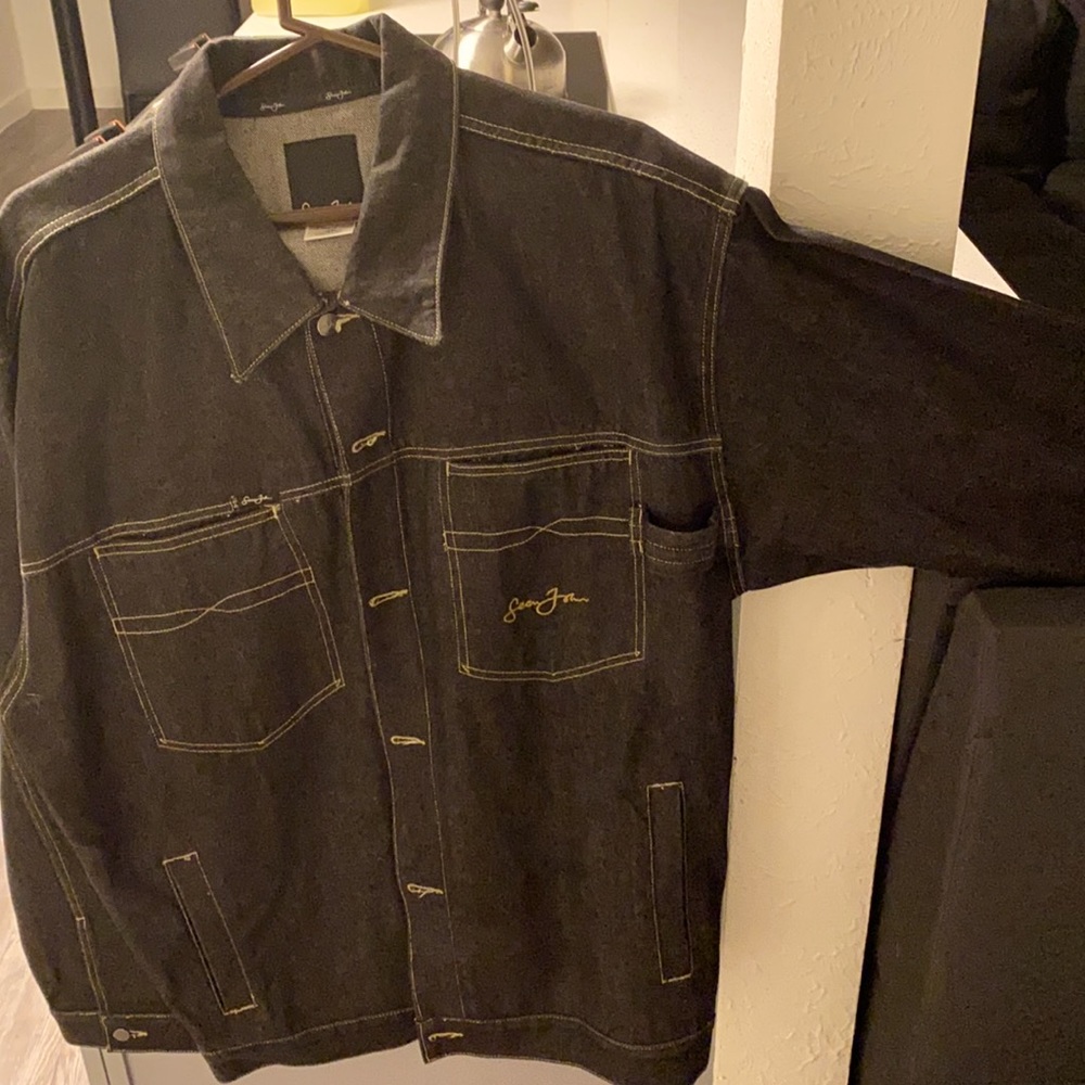 Sean John men’s Jean jacket from the 1990s